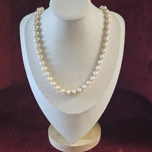 Vintage Faux Pearl And Gold Tone Beaded Necklace💫